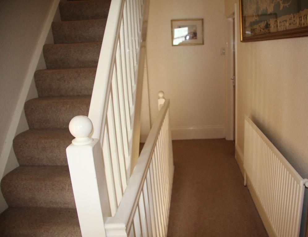 Dove Court Mini Lodge Almondsbury Bagian luar foto