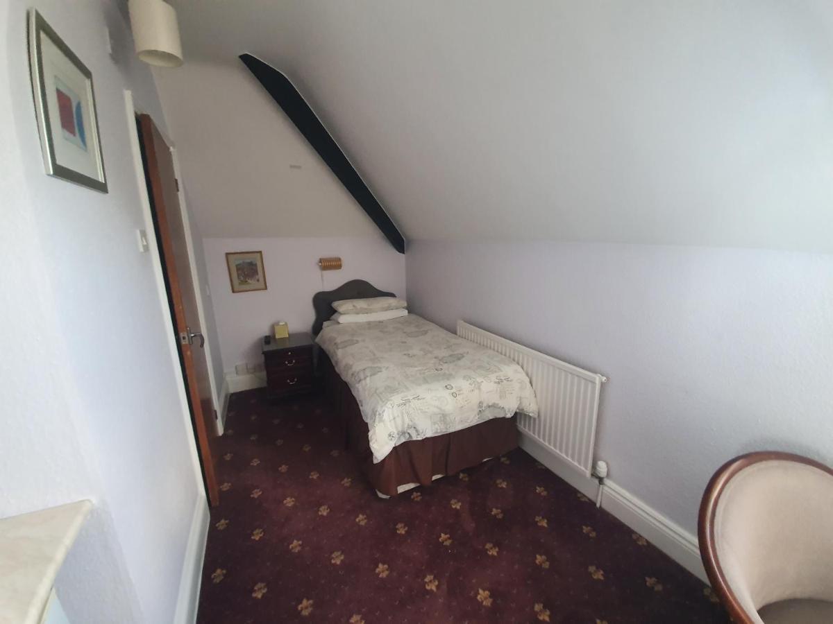 Dove Court Mini Lodge Almondsbury Bagian luar foto